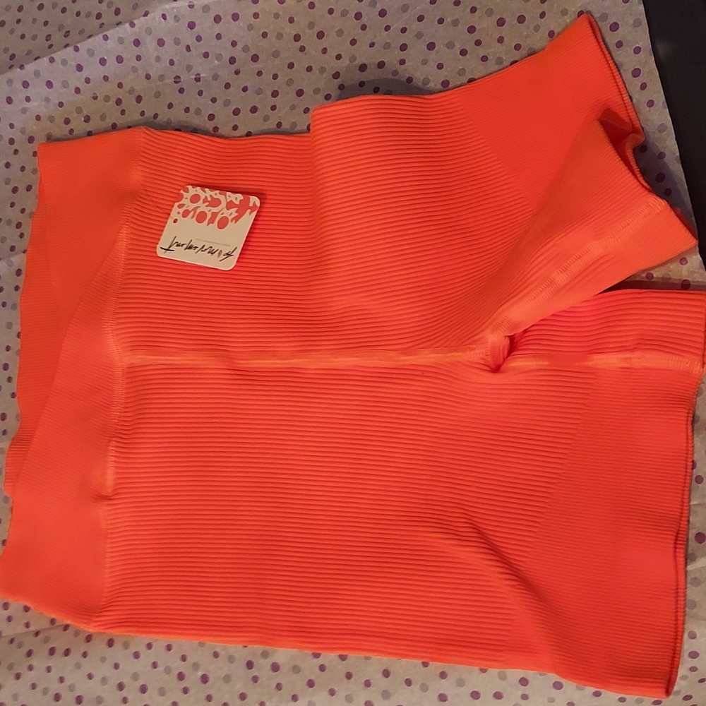 NWT Free People workout shorts..size XS